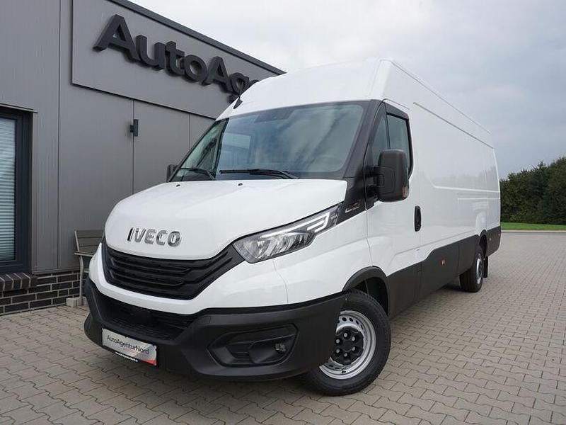 Gebraucht Iveco Daily 175 PS (128 kW) 2023 Weiss Van