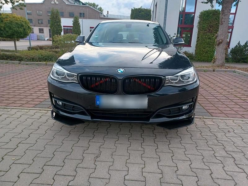 Schwarz Gebraucht 2013 BMW 320 Gran Turismo Limousine | 9.700 € (Superpreis) - Bild 1/4
