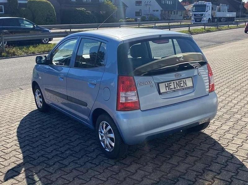 Gebraucht Kia Picanto LX 65 PS (47 kW) 2004 Diamantblau met. Kleinwagen