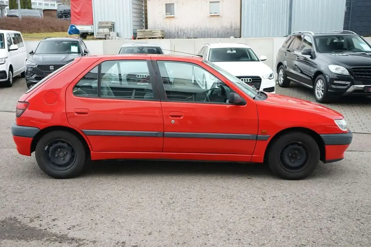 Gebraucht Peugeot 306 101 PS (74 kW) 1996 Rot Limousine