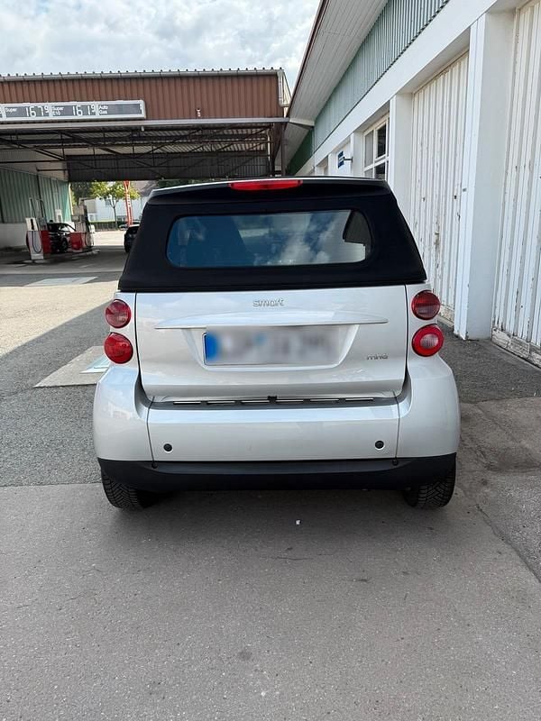 Grau Gebraucht 2009 Smart ForTwo Cabrio Passion Cabrio | 4.750 € (Fairer Preis) - Bild 1/4