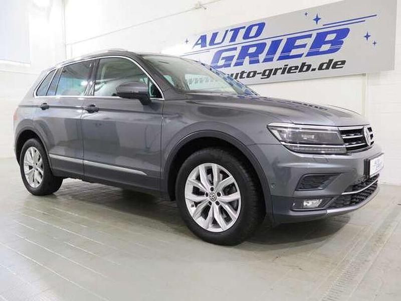 Gebraucht VW Tiguan Highline 239 PS (175 kW) 2020 Indiumgrau metallic (metallic) SUV