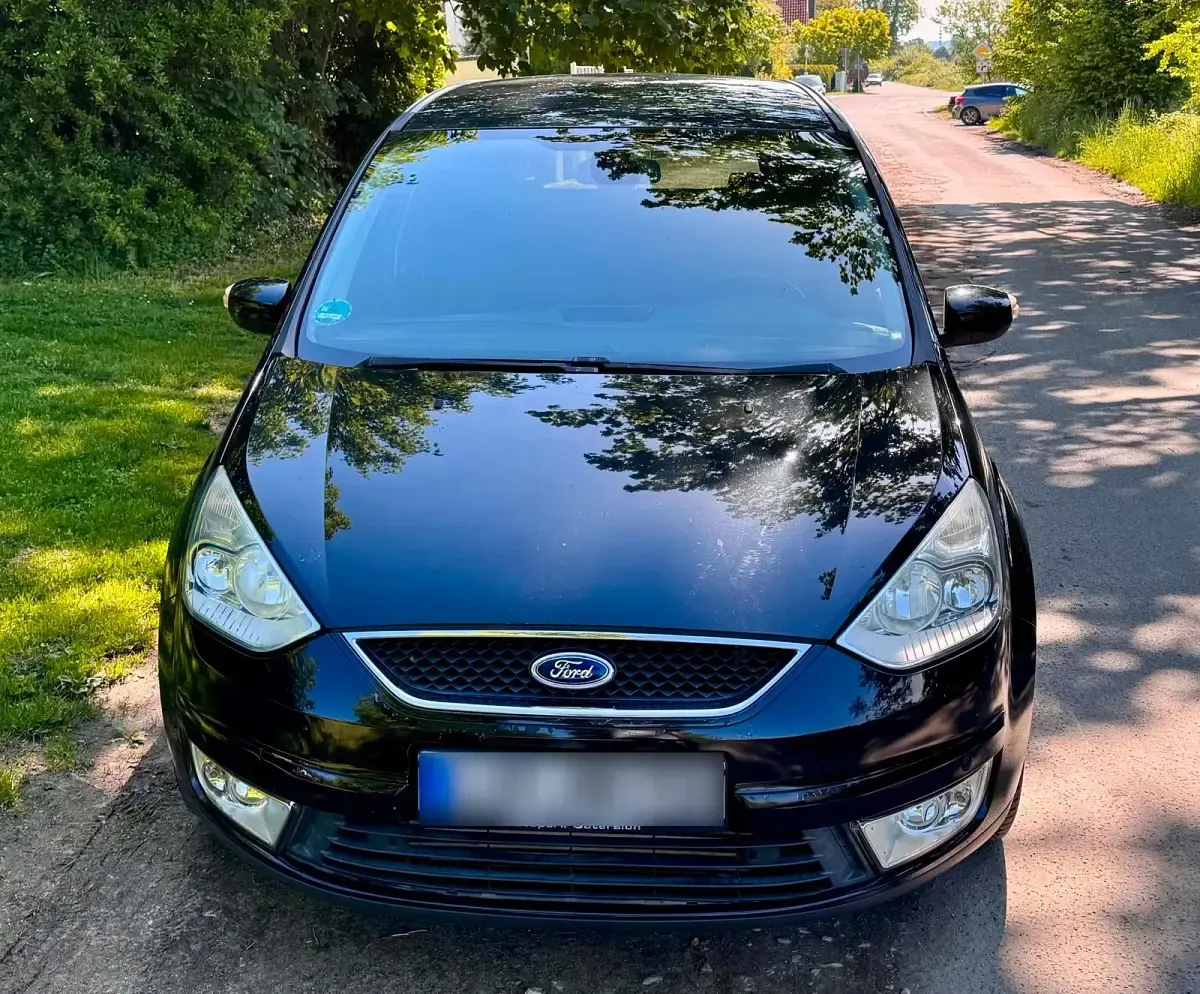 Gebraucht Ford Galaxy 140 PS (102 kW) 2009 Schwarz Van / Kleinbus