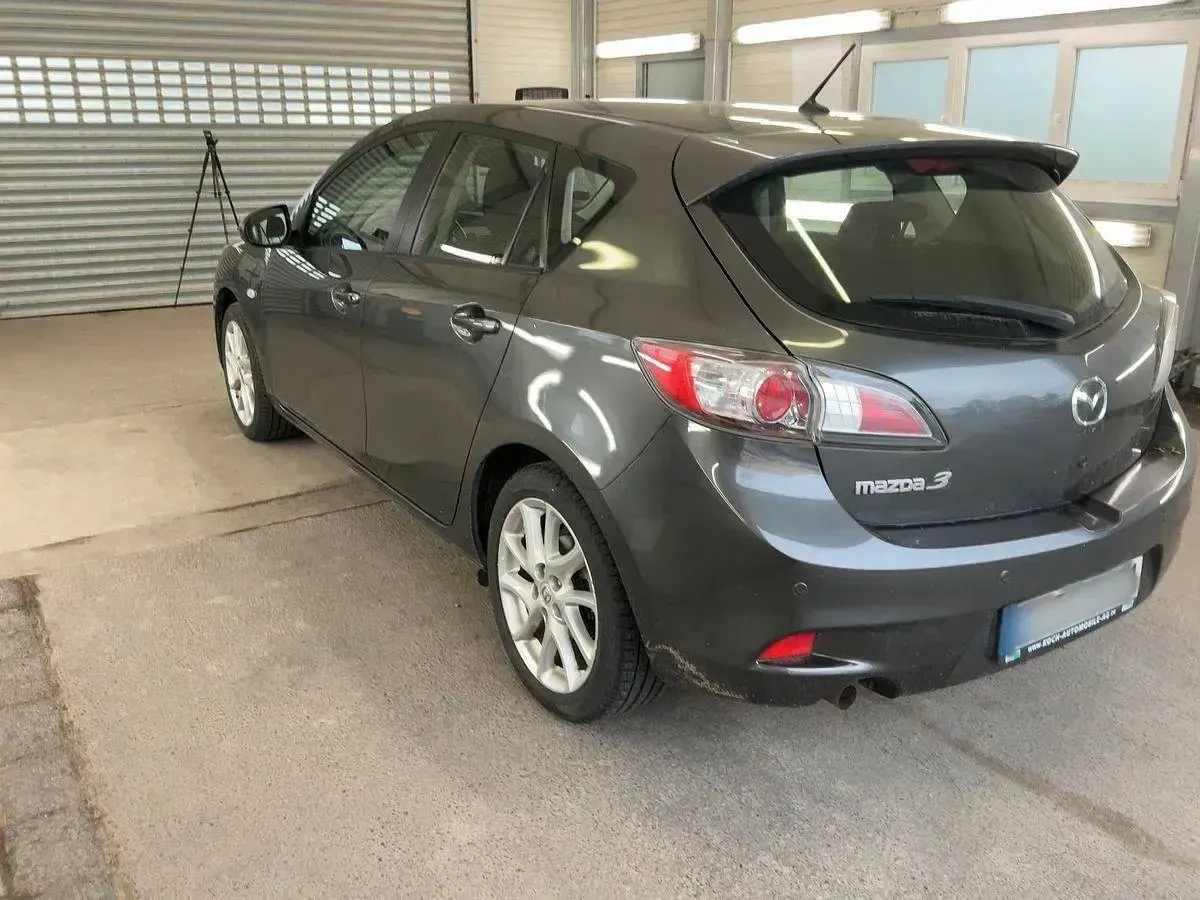 Gebraucht Mazda 3 Edition 105 PS (77 kW) 2012 Grau Limousine