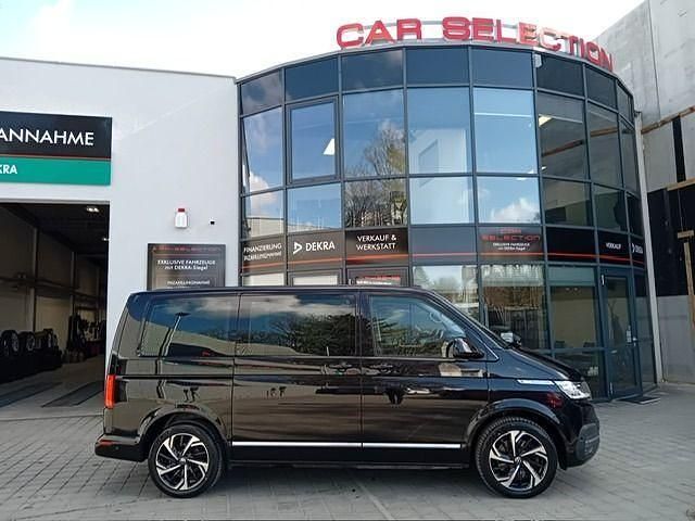Gebraucht VW Multivan Highline 204 PS (150 kW) 2023 Deep black Van