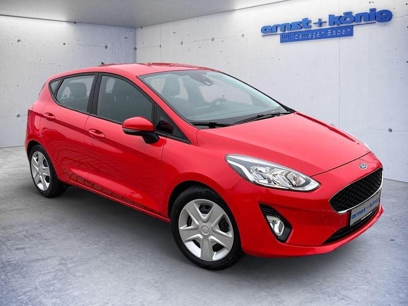 Rot Gebraucht 2020 Ford Fiesta Cool & Connect Limousine | 11.470 € (Fairer Preis) - Bild 1/3