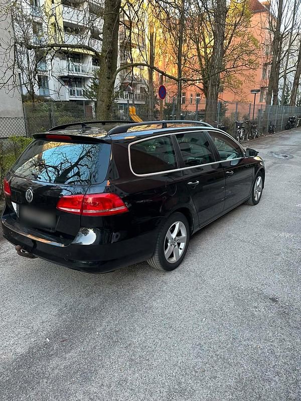 Gebraucht VW Passat 105 PS (77 kW) 2013 Schwarz Kombi