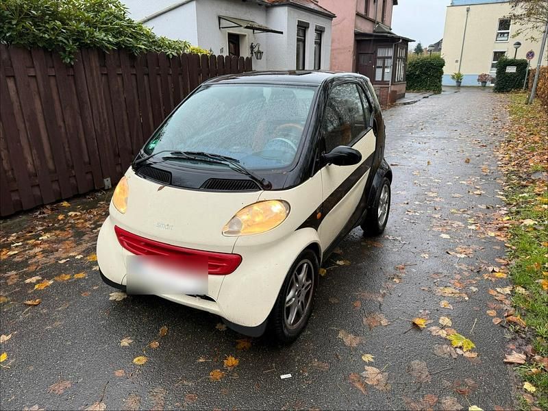 Schwarz Gebraucht 2000 Smart ForTwo Coupé Kleinwagen | 850 € (Guter Preis) - Bild 1/4