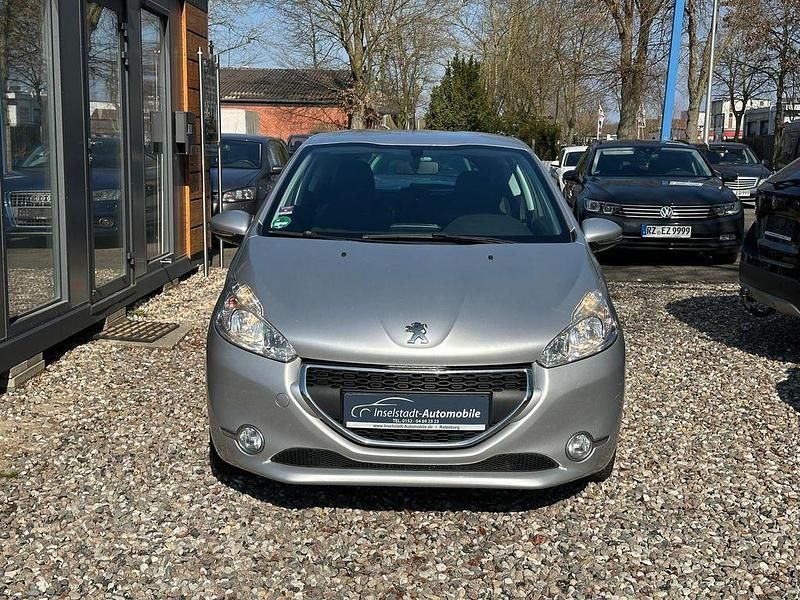 Gebraucht Peugeot 208 Active 92 PS (67 kW) 2013 Grau Kleinwagen
