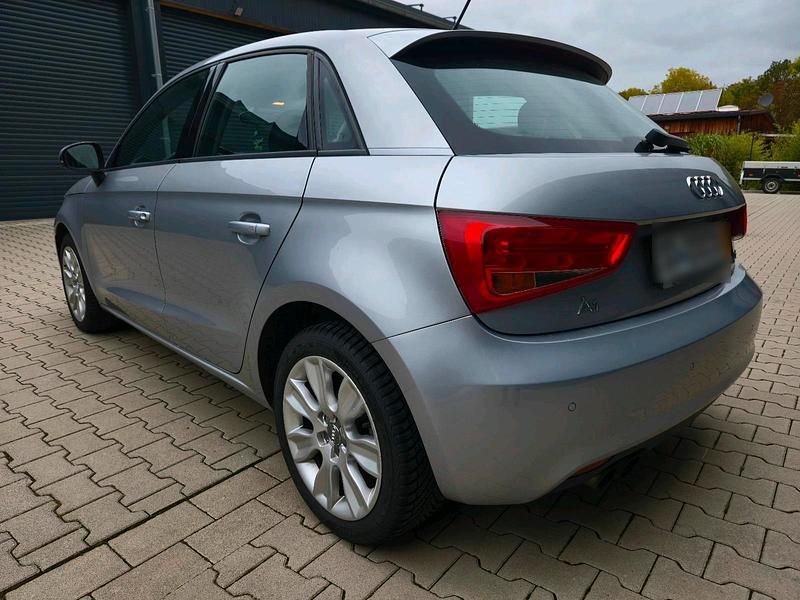 Gebraucht Audi A1 Sport 122 PS (89 kW) 2014 Silber Kleinwagen