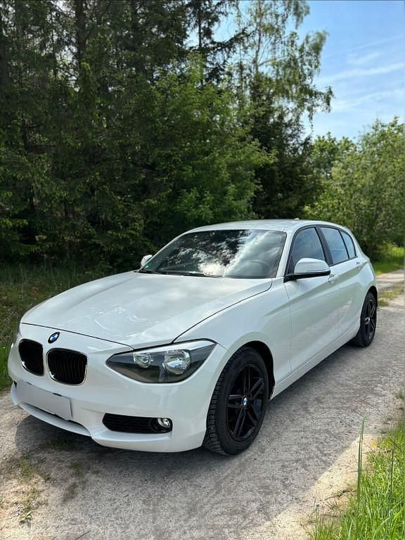 Gebraucht BMW 114 102 PS (75 kW) 2012 Weiß Kleinwagen