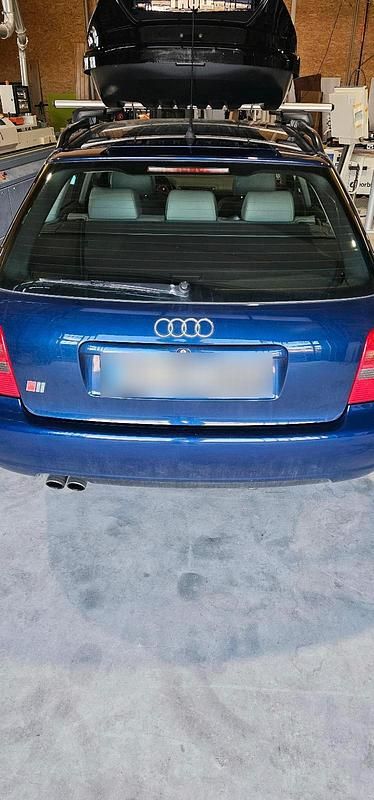 Second-hand Audi S4 265 CP (194 kW) 1998 Albastru Break