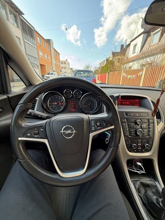 Gebraucht Opel Astra Selection 101 PS (74 kW) 2010 Blau Limousine