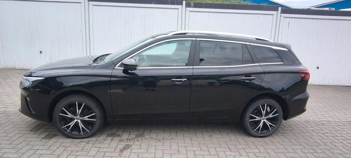 Gebraucht MG MG5 EV Luxury 130 kW (177 PS) 2022 Schwarz Kombi