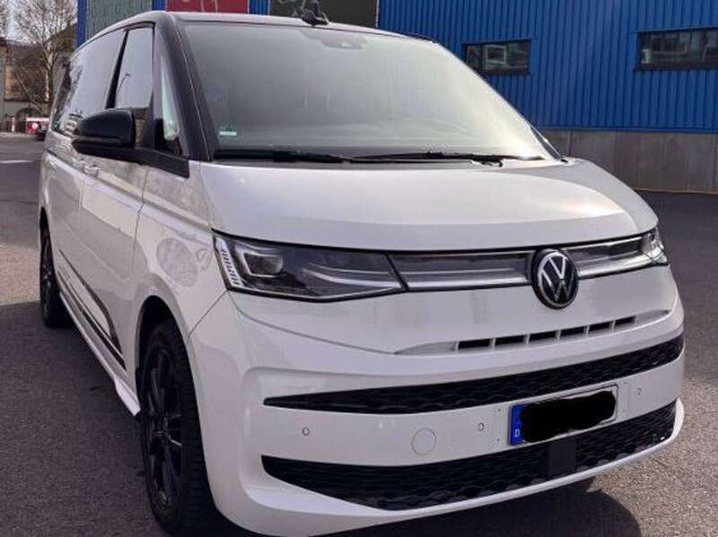 Weiß Gebraucht 2023 VW T7 Van | 55.900 € (Etwas zu teuer) - Bild 1/4