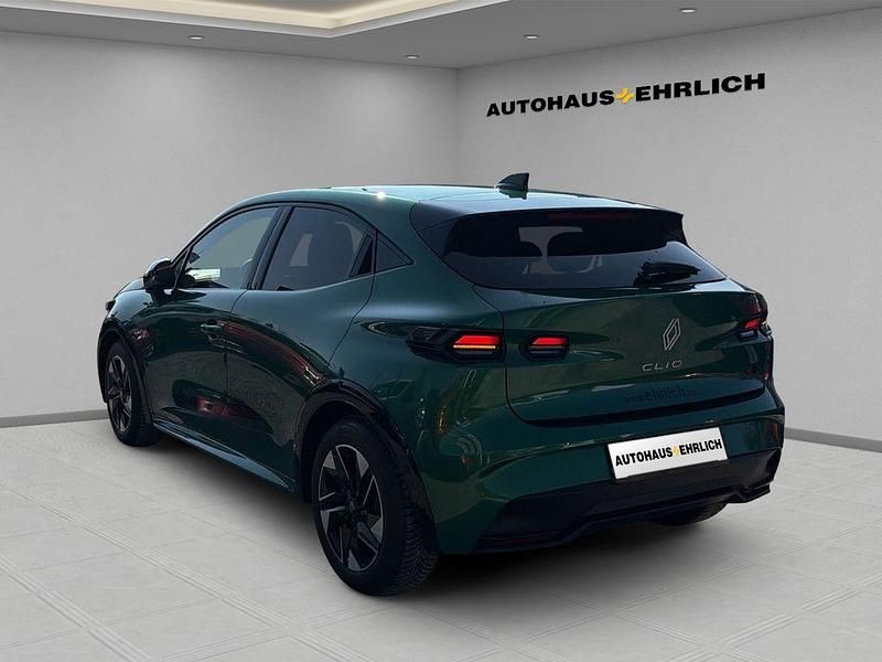 Gebraucht Renault Clio V Techno 158 PS (116 kW) 2025 Grün Limousine