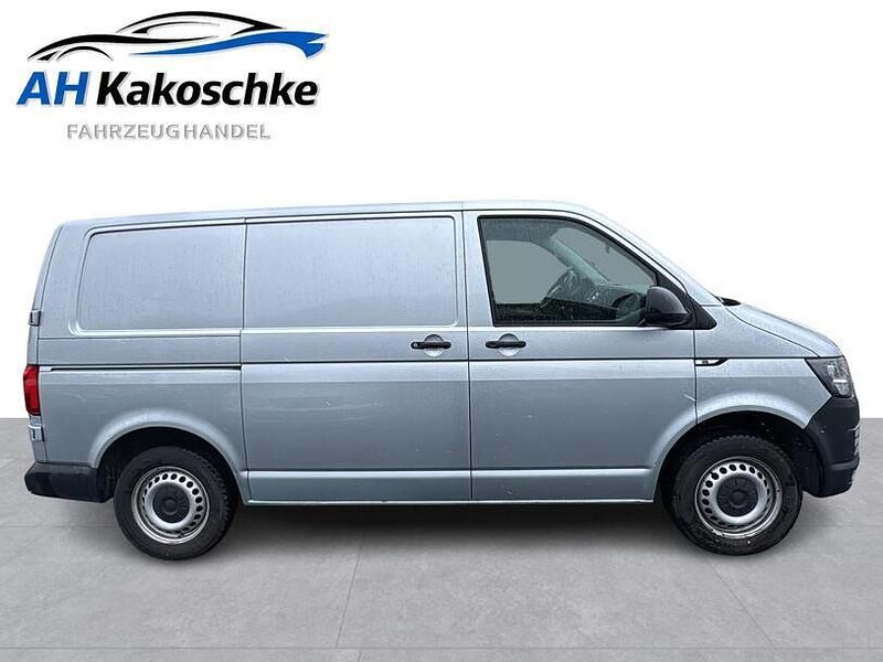 Gebraucht VW Transporter 102 PS (75 kW) 2018 Reflexsilber metallic Van