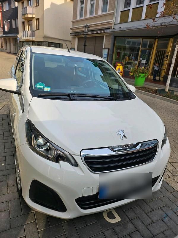 Gebraucht Peugeot 108 72 PS (52 kW) 2019 Weiß Kleinwagen