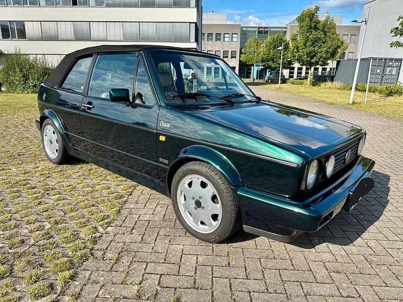 Grün Gebraucht 1991 VW Golf Cabriolet Classicline Cabrio | 13.999 € - Bild 1/4