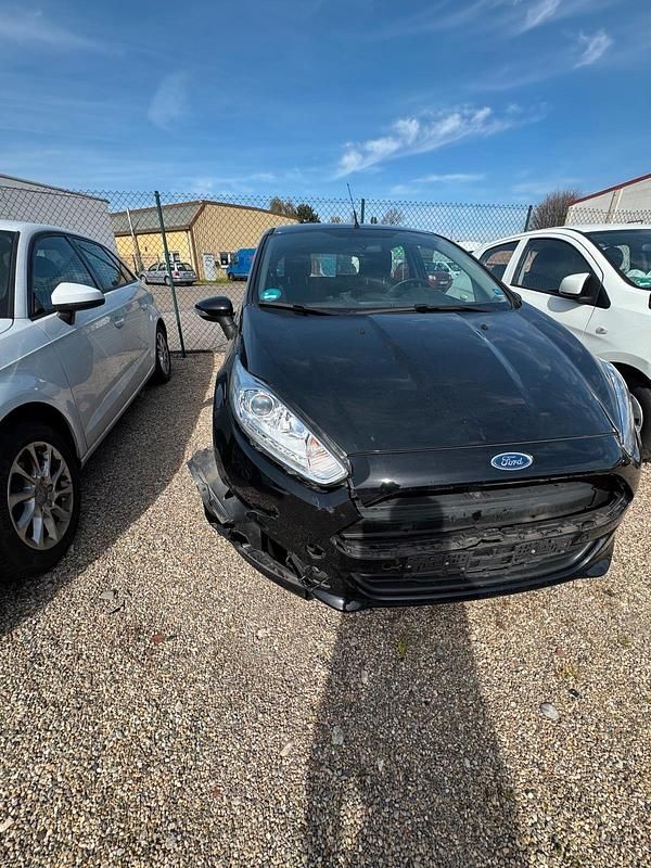 Gebraucht Ford Fiesta 80 PS (58 kW) 2016 Kleinwagen