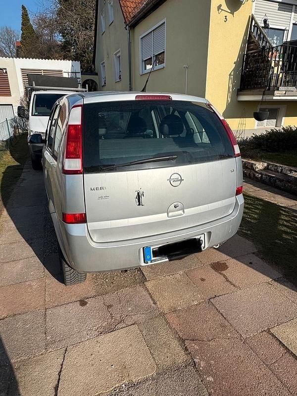 Gebraucht Opel Meriva 101 PS (74 kW) 2004 Silber Van / Kleinbus