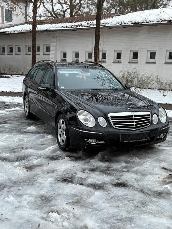 Gebraucht Mercedes E320 Avantgarde 224 PS (164 kW) 2007 Schwarz Kombi