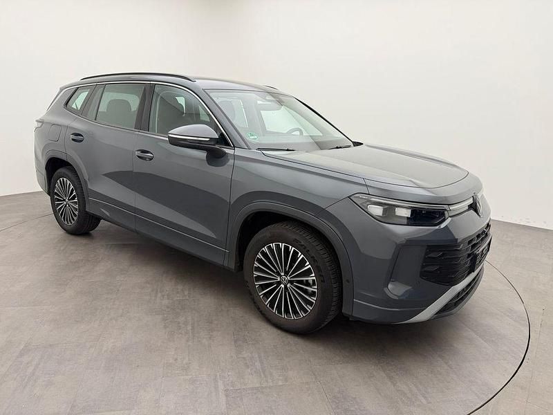 Gebraucht VW Tayron Life 150 PS (110 kW) 2025 Grau SUV