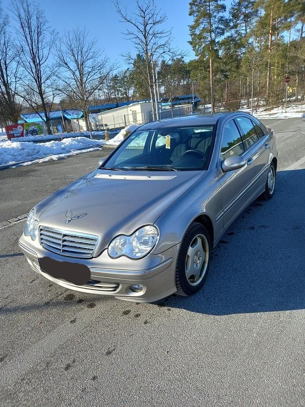 Gebraucht Mercedes C230 204 PS (150 kW) 2006 Beige Limousine