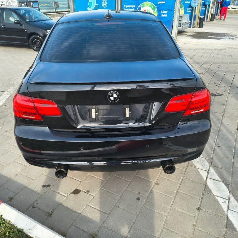 Gebraucht BMW 335 Exclusive 286 PS (210 kW) 2011 Schwarz Coupé