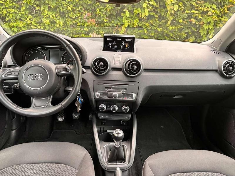 Schwarz Gebraucht 2018 Audi A1 Sportback Kleinwagen | 13.999 € (Fairer Preis) - Bild 1/4