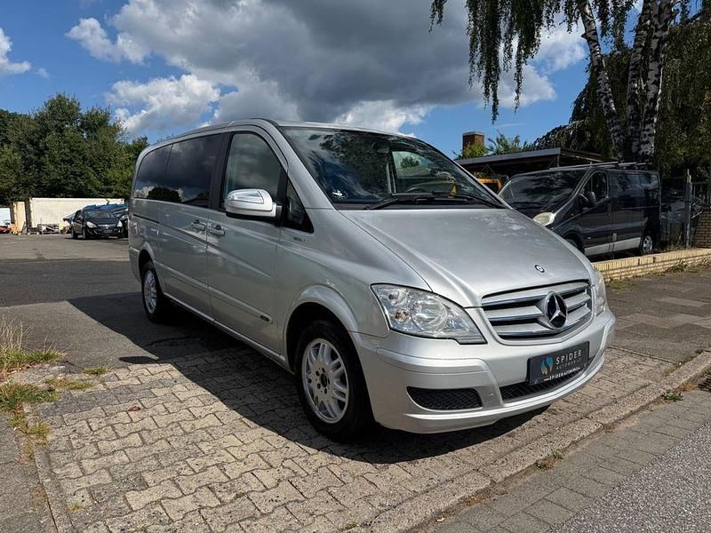 Gebraucht Mercedes Viano 163 PS (119 kW) 2010 Silber Van / Kleinbus