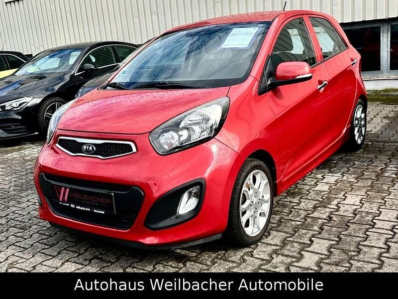 Rot Gebraucht 2013 Kia Picanto FIFA World Cup Edition Kleinwagen | 6.490 € (Guter Preis) - Bild 1/4