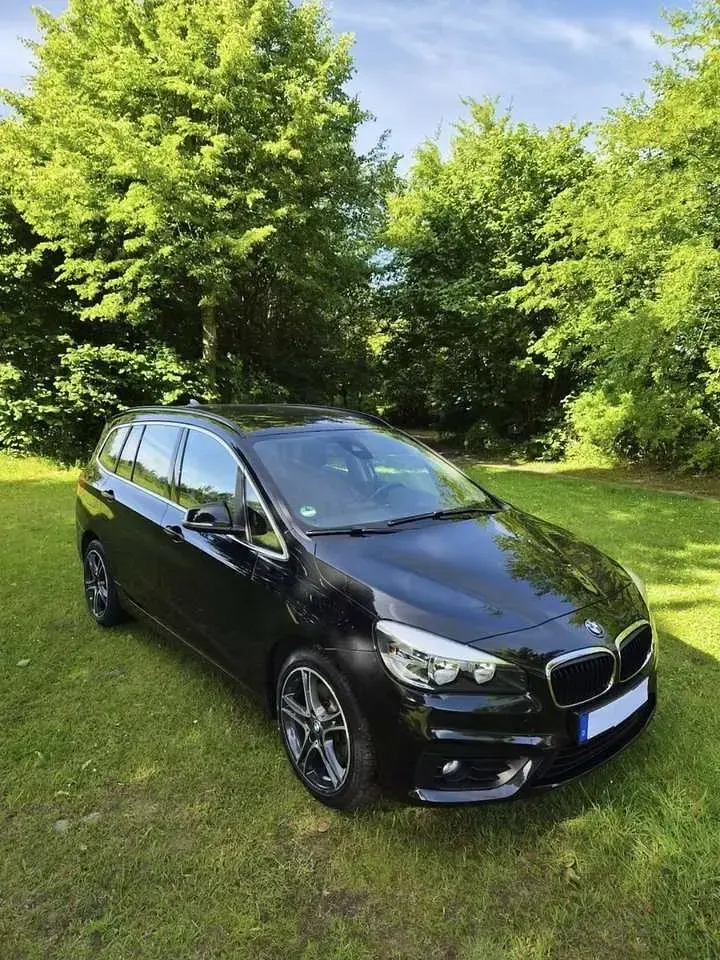 Gebraucht BMW 220 Gran Tourer M Sport 190 PS (139 kW) 2016 Schwarz Van / Kleinbus