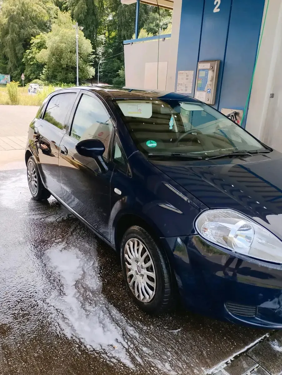 Gebraucht Fiat Punto 79 PS (58 kW) 2009 Blau Kleinwagen