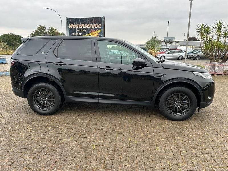Gebraucht Land Rover Discovery Sport 163 PS (119 kW) 2021 Santorini black SUV