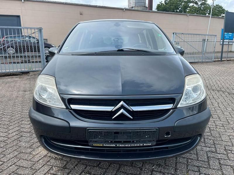 Grau Gebraucht 2006 Citroën C8 Tendance Van / Kleinbus | 1.490 € (Etwas zu teuer) - Bild 1/4