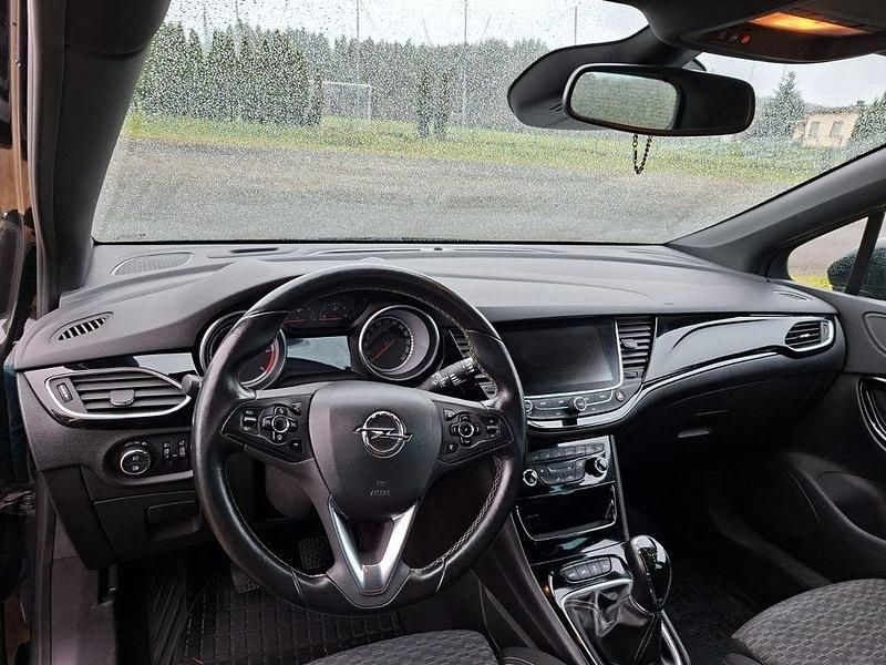 Gebraucht Opel Astra Dynamic 110 PS (80 kW) 2017 Schwarz Kombi