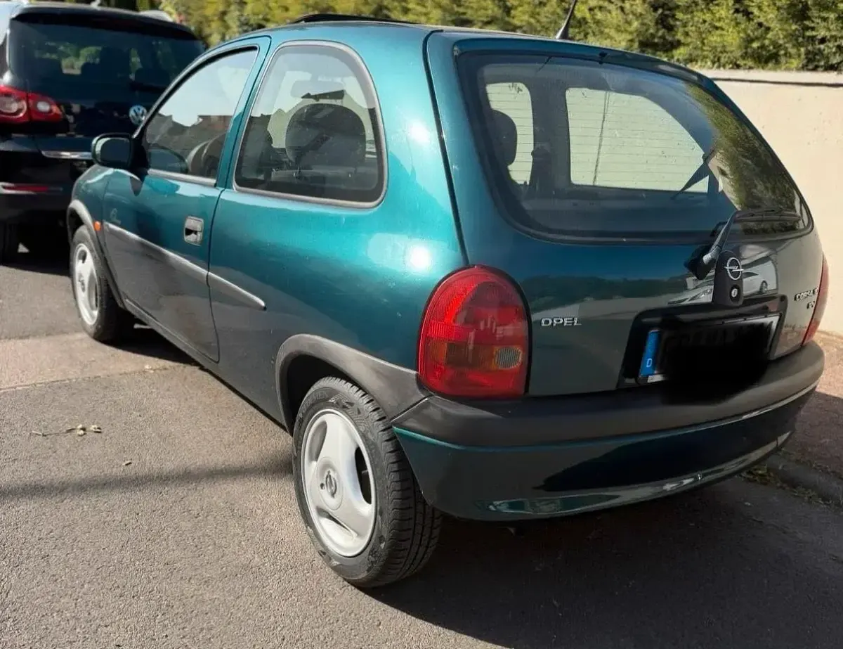 Gebraucht Opel Corsa 55 PS (40 kW) 1997 Grün Kleinwagen
