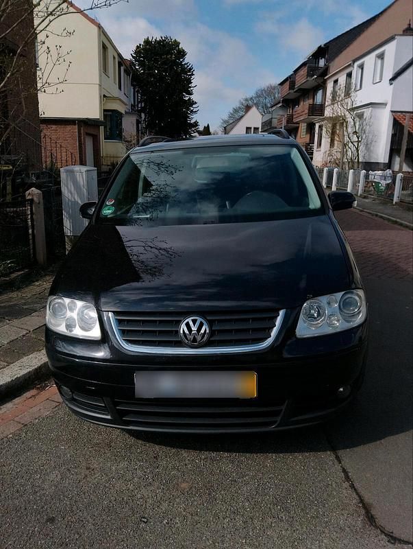 Gebraucht VW Touran 140 PS (102 kW) 2007 Schwarz Van / Kleinbus