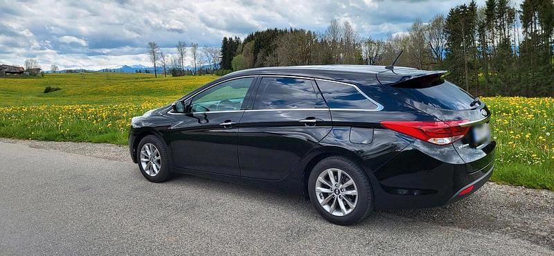 Gebraucht Hyundai i40 116 PS (85 kW) 2017 Kombi