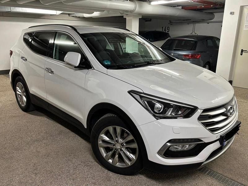 Gebraucht Hyundai Santa Fe Style 200 PS (147 kW) 2016 Schwarz SUV