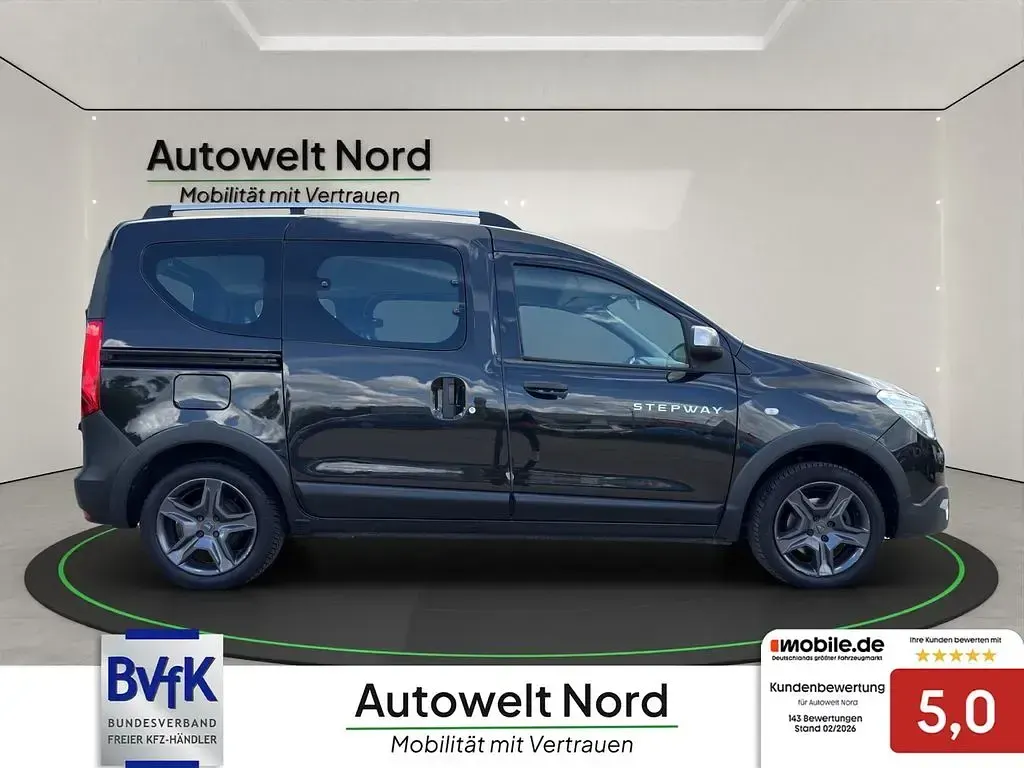 Gebraucht Dacia Dokker Celebration 116 PS (85 kW) 2017 Schwarz Van / Kleinbus