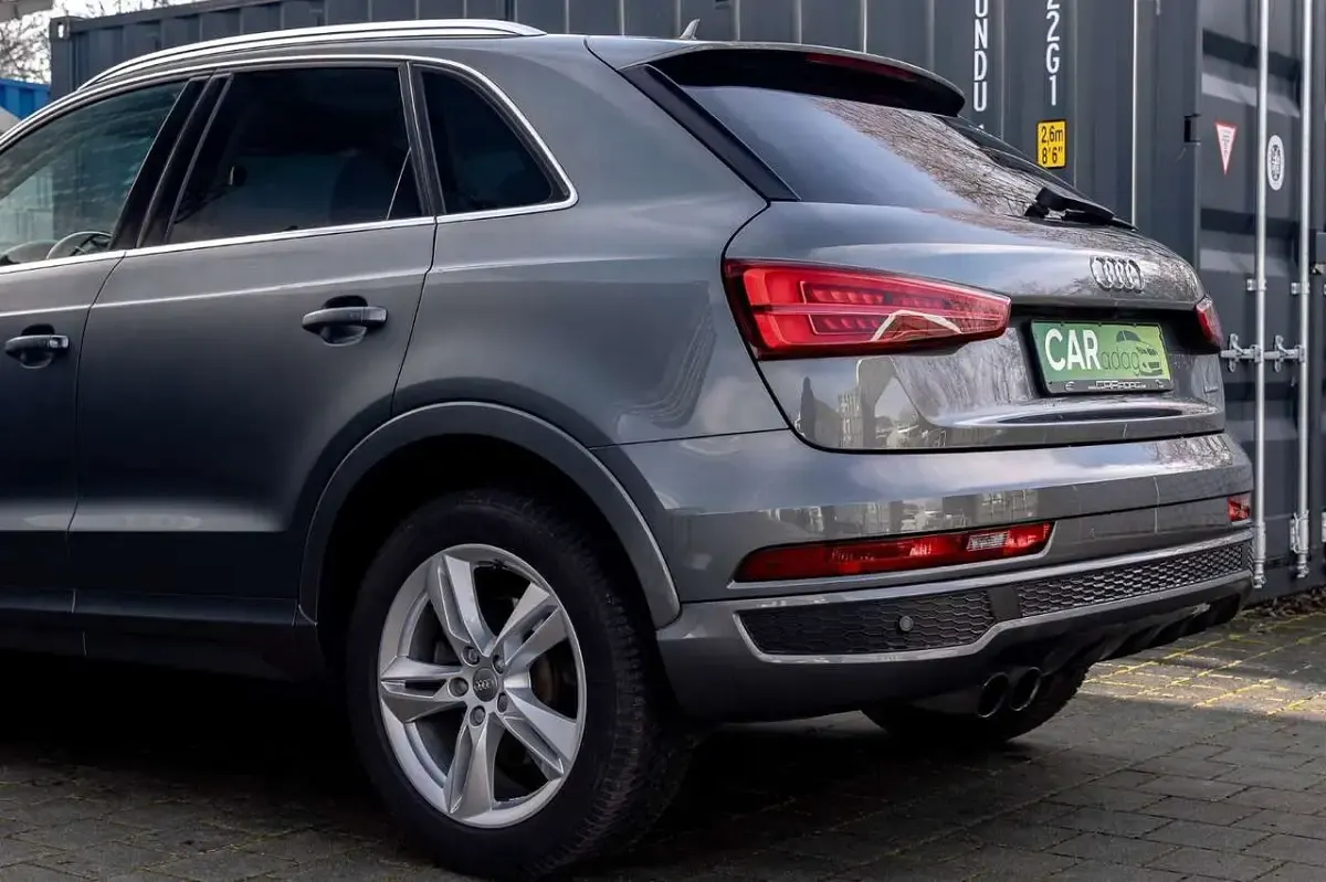 Gebraucht Audi Q3 Design 179 PS (131 kW) 2018 Grau SUV