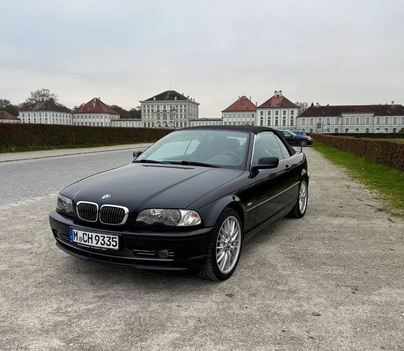 Schwarz Gebraucht 2002 BMW 330 Cabriolet Sport Line Cabrio | 13.400 € (Etwas zu teuer) - Bild 1/4