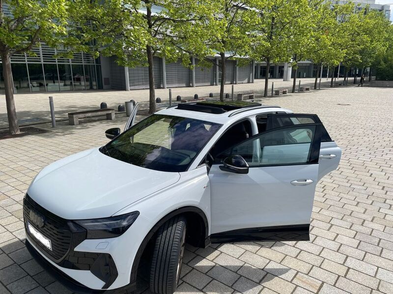 Gebraucht Audi Q4 e-tron S-Line 210 kW (286 PS) 2024 Weiß SUV