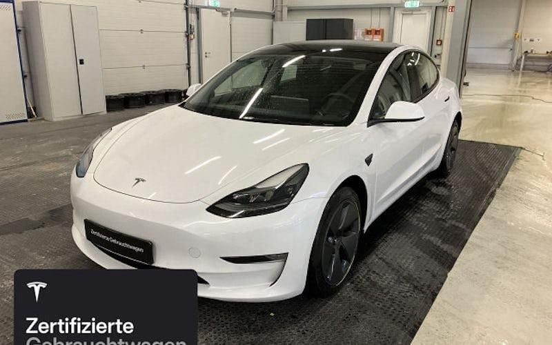 Gebraucht Tesla Model 3 Long Range RWD 208 kW (283 PS) 2021 Weiß Limousine