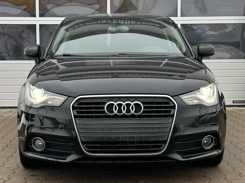 Gebraucht Audi A1 Ambition 122 PS (89 kW) 2010 Brillantschwarz Kleinwagen