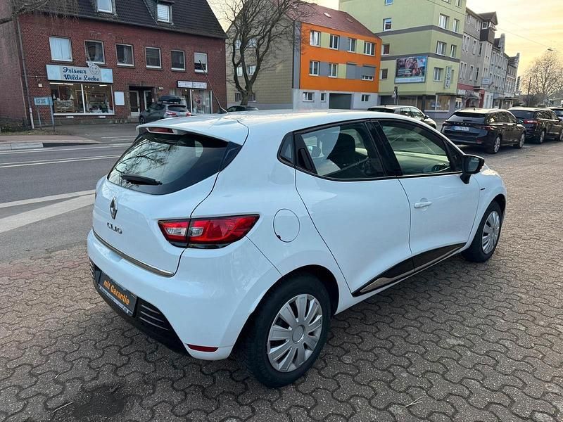 Gebraucht Renault Clio IV LIMITED 76 PS (55 kW) 2018 Weiß Kleinwagen
