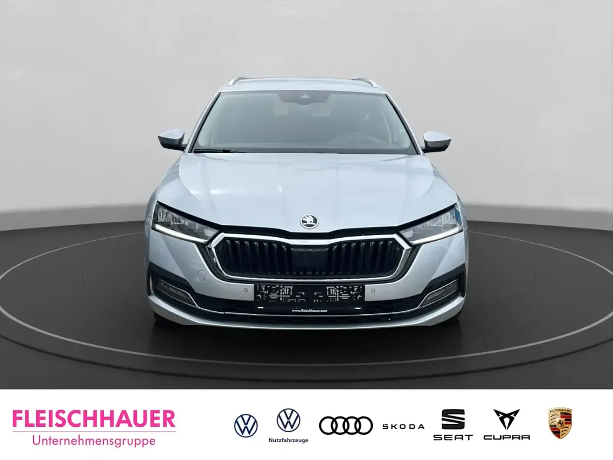 Gebraucht Skoda Octavia Clever 204 PS (150 kW) 2021 Blau Kombi
