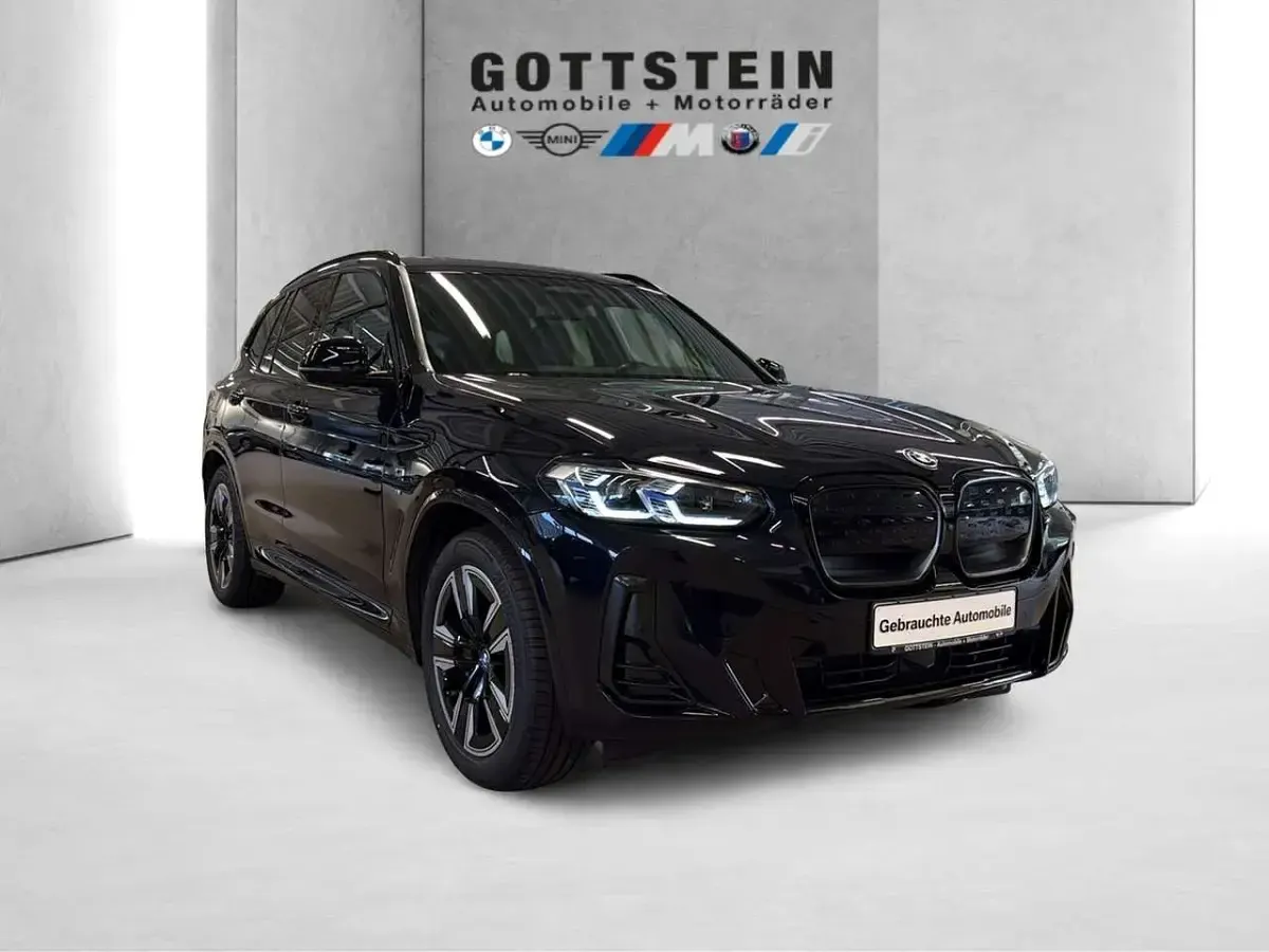 Gebraucht BMW iX3 Impressive 210 kW (286 PS) 2022 Schwarz SUV